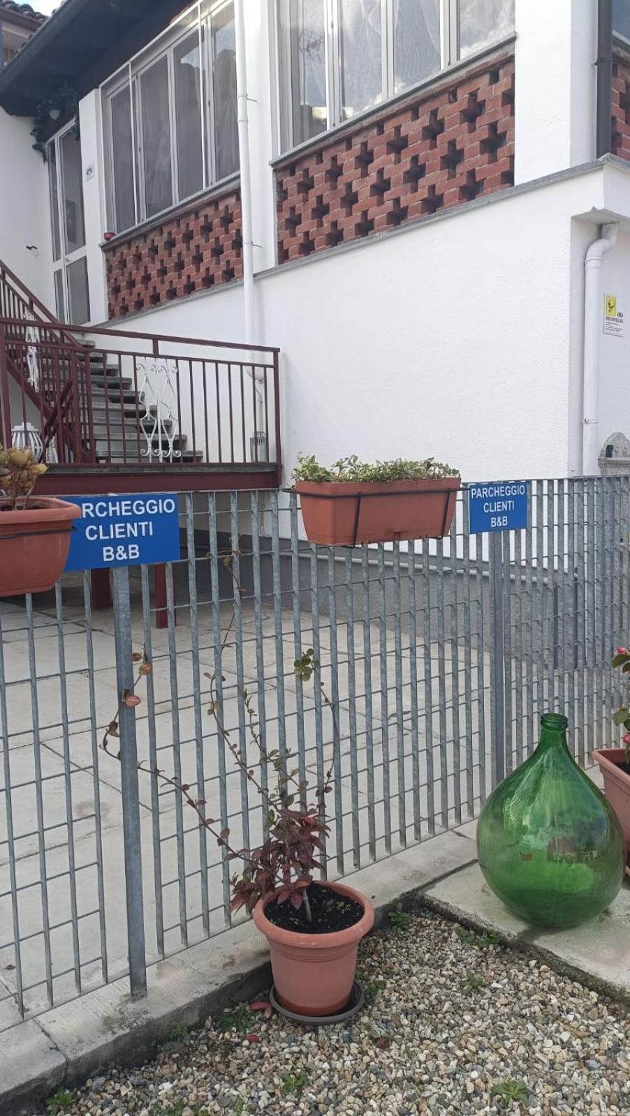 Il Cortile Di Greta Panzió Lu (Piedmont) Kültér fotó